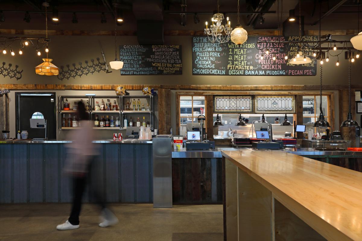 Belle's Kitchen & Music Hall